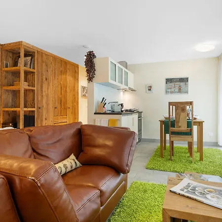 Apartamento Rütschi-2 *